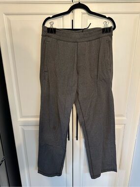 lululemon athletica Men's Charcoal Straight-Leg Pants kung fo pant